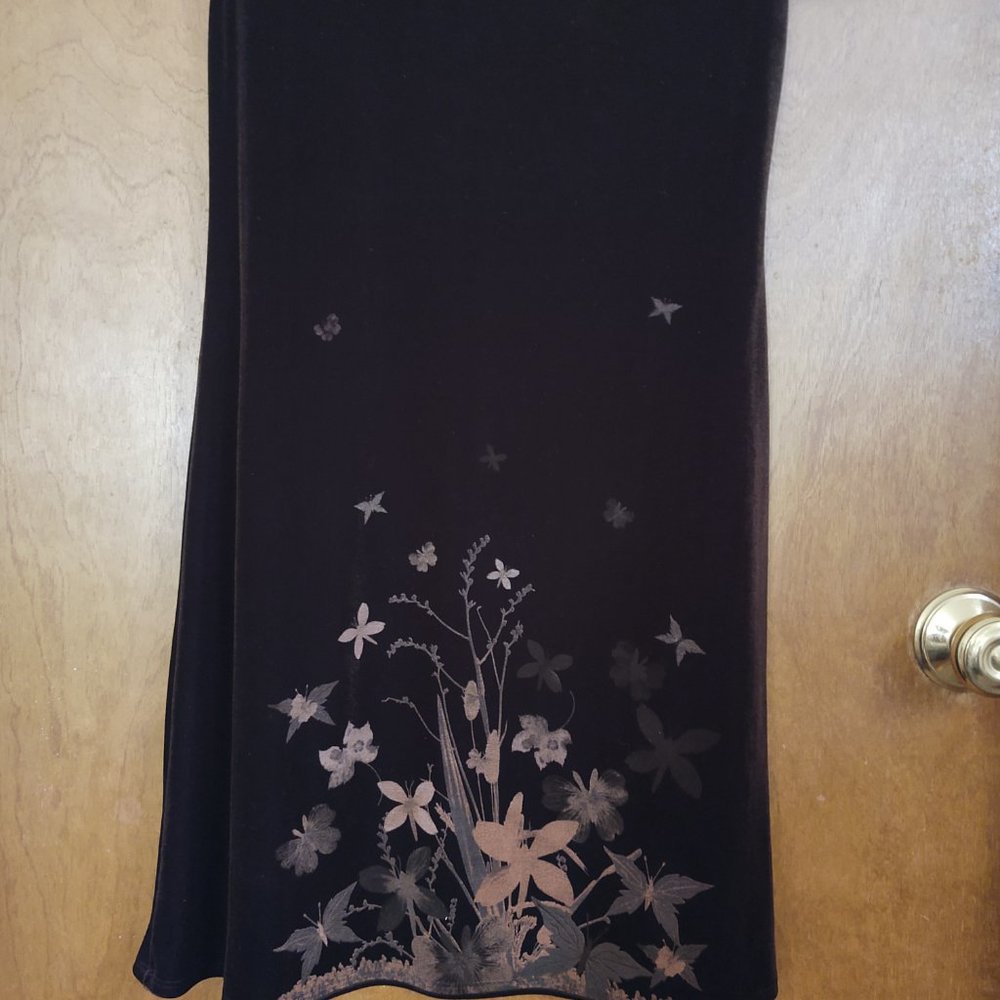 FLAUNT IT! WOMEN'S VELOUR VELVET FEEL BUTTERFLY ETCHED DARK BURGUNDY DRESS - Picture 11 of 15